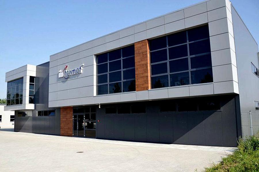 intermet-budynek